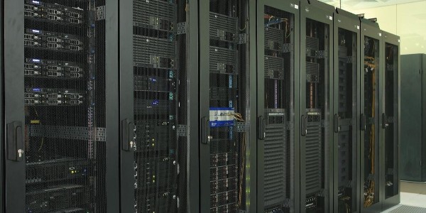 動環監控系統：保障設施穩定運行的“智慧中樞”