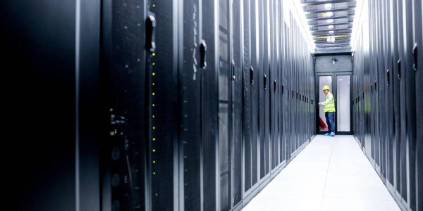 機房環境監控系統：保障數據中心穩定運行的“隱形衛士”